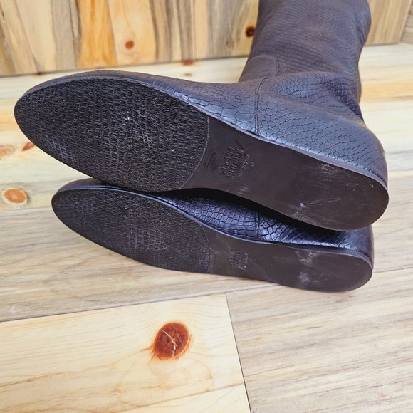 STUART WEITZMAN Crocodile Embossed Brown Leather Hidden Wedge Boots 7.5 - Picture 10 of 11